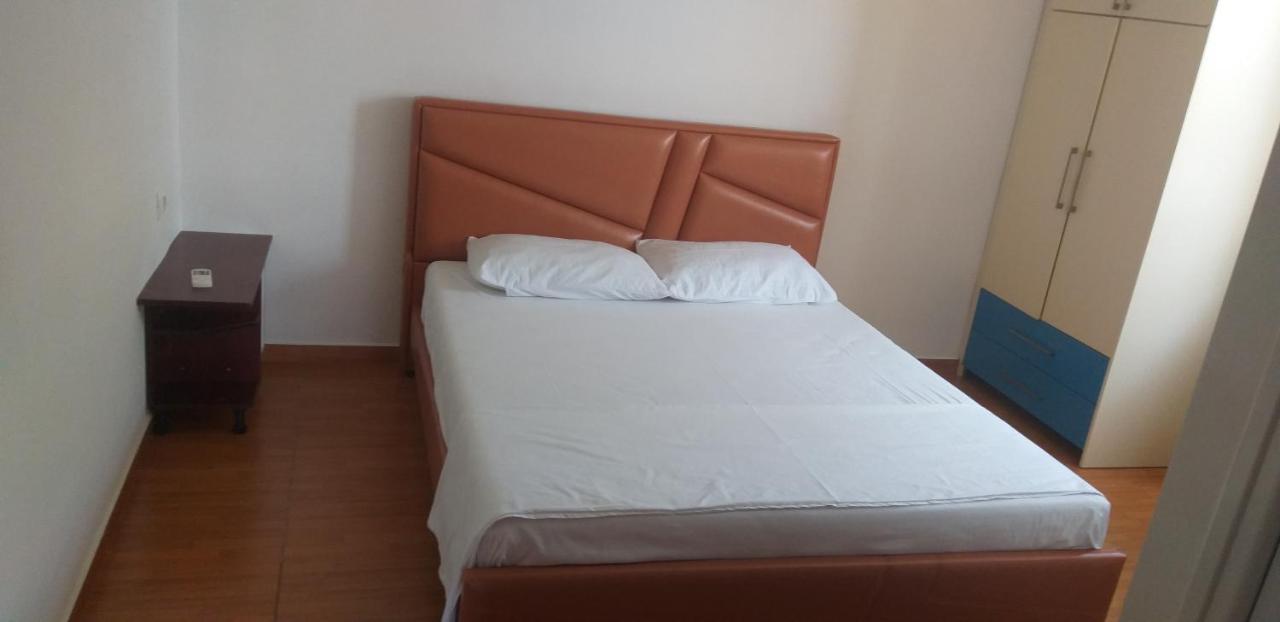 Holidays In Saranda Bagian luar foto